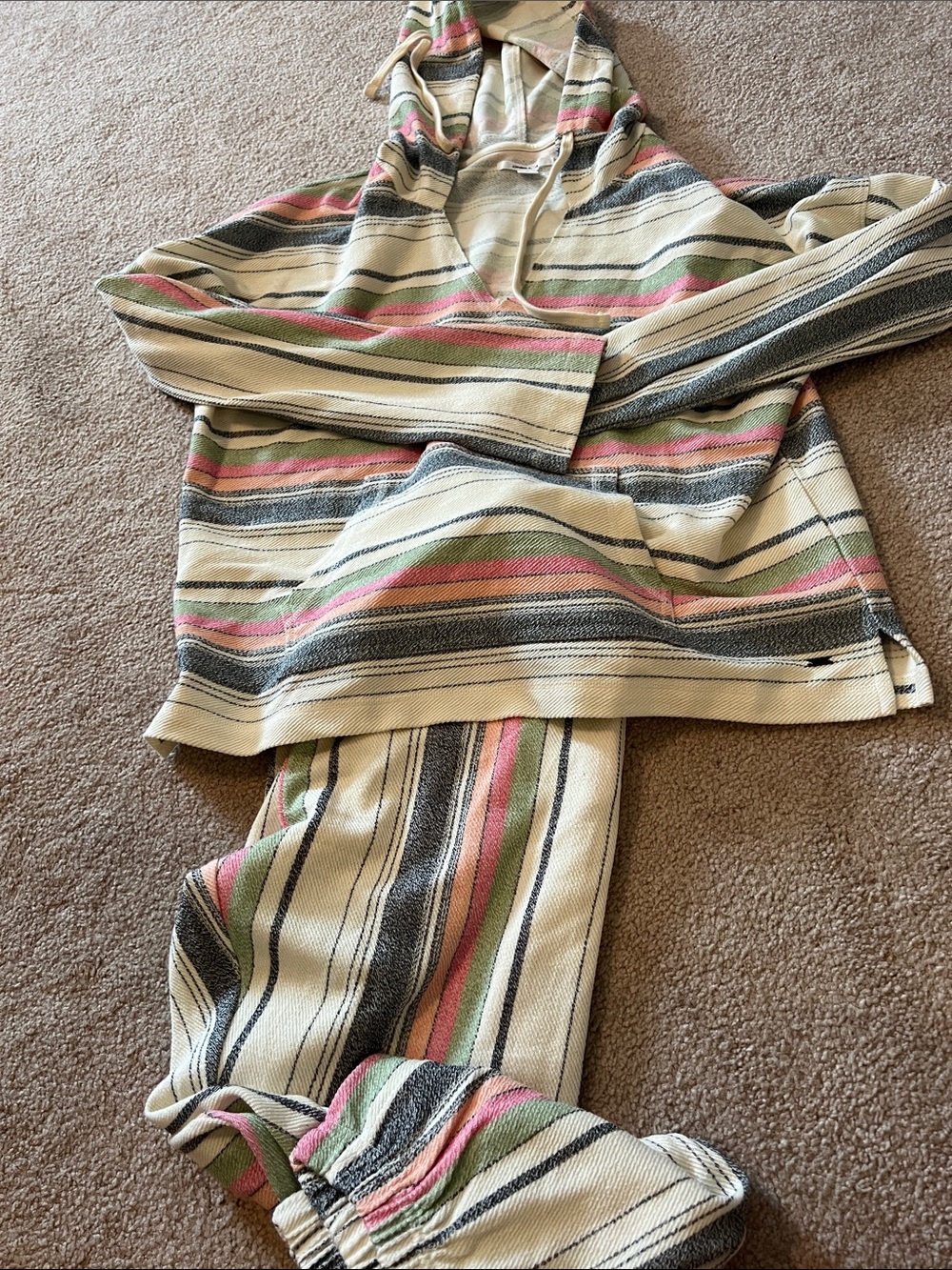 O'Neill Cream Lounge Suit with Pink, Green, Peach & Black Stripes, NWOT (L&XL) - Picture 2 of 15